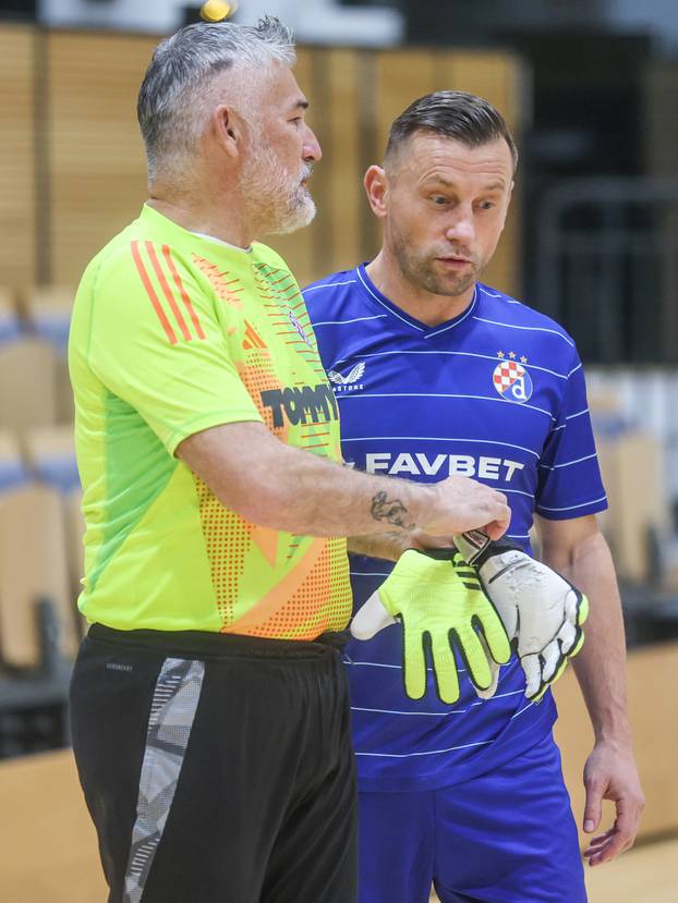 Zagreb: Veterani Dinama i Hajduka odigrali humanitarnu utakmicu