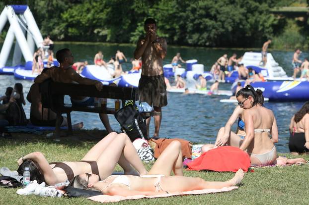 Karlovac: Otvorena sezona kupanja na Foginovom kupalistu