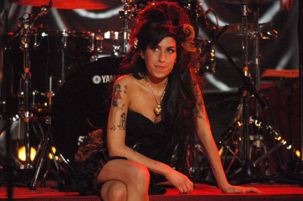 Amy Winehouse Grammy performance, Riverside Studios, London, Britain - 10 Feb 2008
