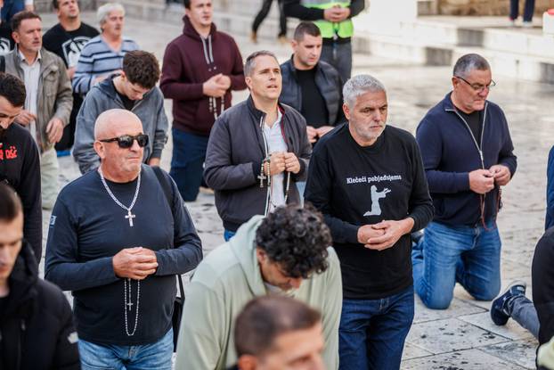 Split: Molitelji na Peristilu okupili su se i ove prve subote u mjesecu