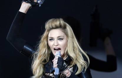 Madonna poručila fanovima u Londonu: Volimo vas, Poljska
