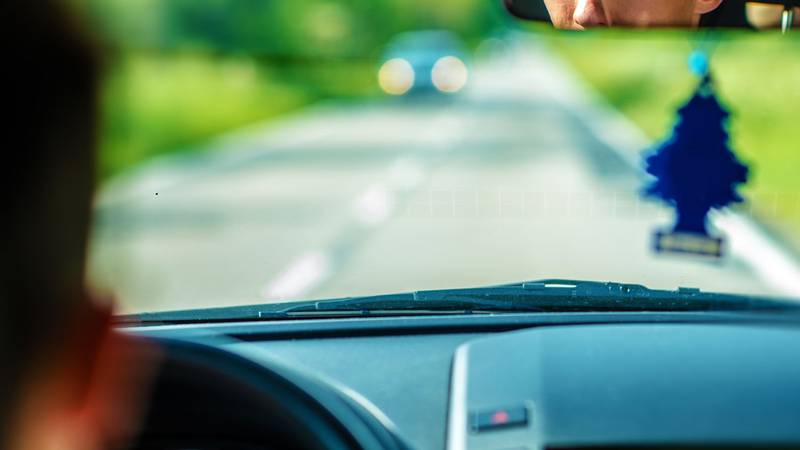 Mrtav pijan vozio Slunjom: Policija mu izmjerila 2.84 promila, ostao na triježnjenju