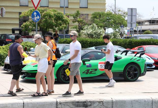 Šibenik: Turneja Ferrari Cavalcade 2026. s više od 120 Ferrarija na šibenskoj rivi