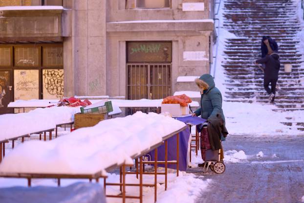 Zagreb: Samo rijetki prodavači na Dolcu