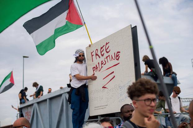 Nationwide "Let's Block Everything" protest in solidarity with Gaza, in Venice