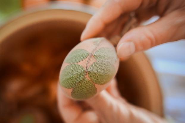 Zagreb: Tradicionalno bojanje uskršnjih jaja
