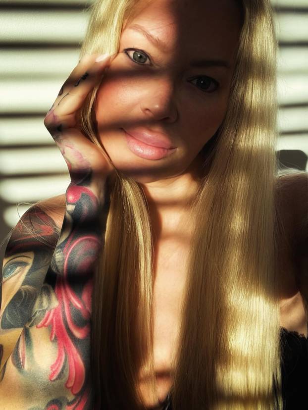 FOTO U porno-mirovini skoro 20 godina: Evo kako danas izgleda 'kraljica 18+' Jenna Jameson
