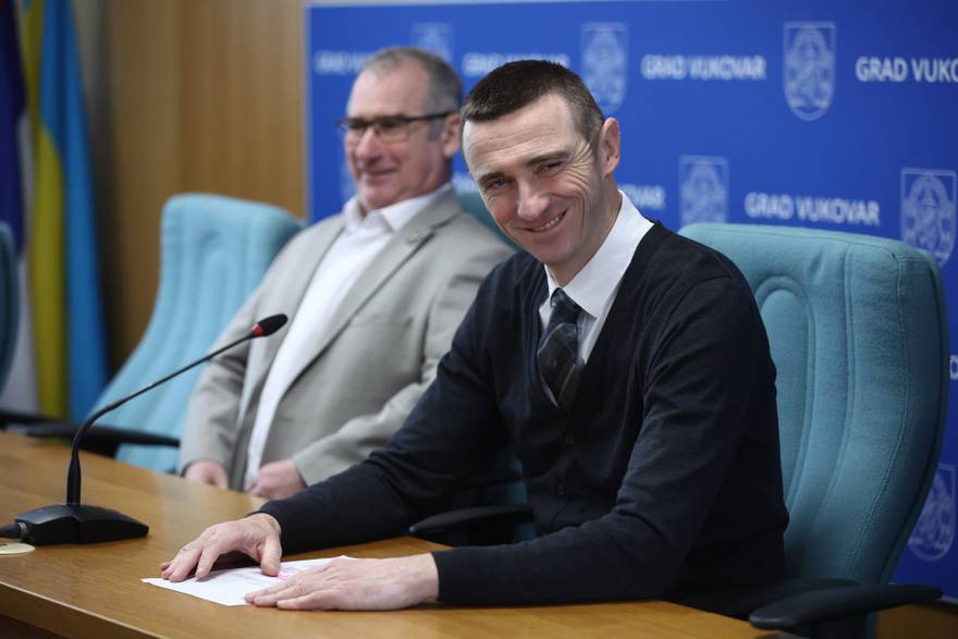 Vukovar: Ivan Penava održao je konferenciju za medije