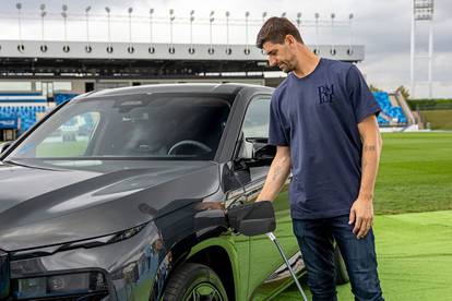 Luka Modrić dobio je novi auto. Evo što su izabrali igrači Reala