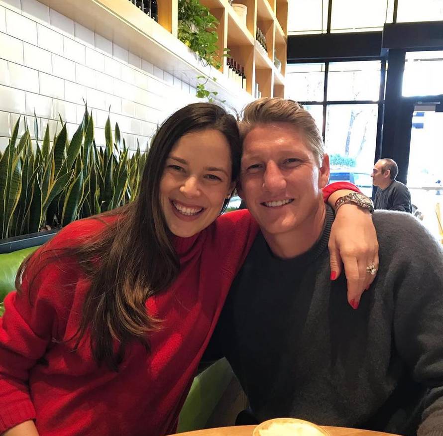 Ana Ivanović ponosno pokazala trbuščić: 'Divna, dobro ti stoji'