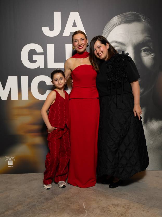 FOTO Daria Lorenzi Flatz imala premijeru monodrame: Evo tko je sve od poznatih došao...