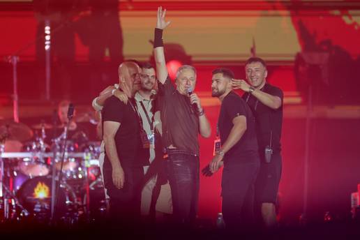 Petek objavio dokumente: 'Evo koliko je Grad Zagreb zaradio od Thompsonova koncerta!'