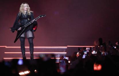 Madonna : Tko neće čekati ne mora više doći na moj koncert