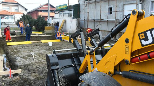 Sela: Nakon više od godinu dana od potresa započela izgradnja prve zamjenske kuće u državnoj obnovi
