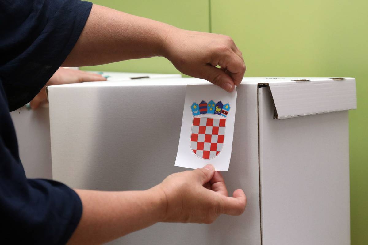 Do 11.30 izašlo glasati 14,09 građana: Pogledajte kakva je izlaznost u vašoj županiji