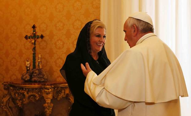 Vatikan:  Papa Franjo primio predsjednicu Kolindu Grabar Kitarovi?