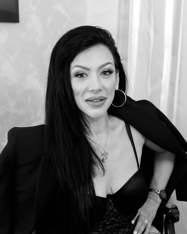 FOTO 'Srpska Lady Gaga' stiže u Zagreb: 'Volim sve što je tvrdo'