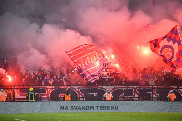 Velika Gorica: Bakljada na utakmici Gorice i Hajduka