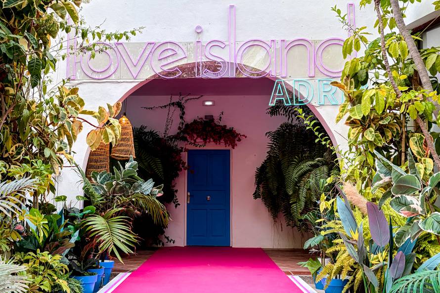 storyeditor/2026-09-11/Love_Island_Adria_vila__17_.jpg