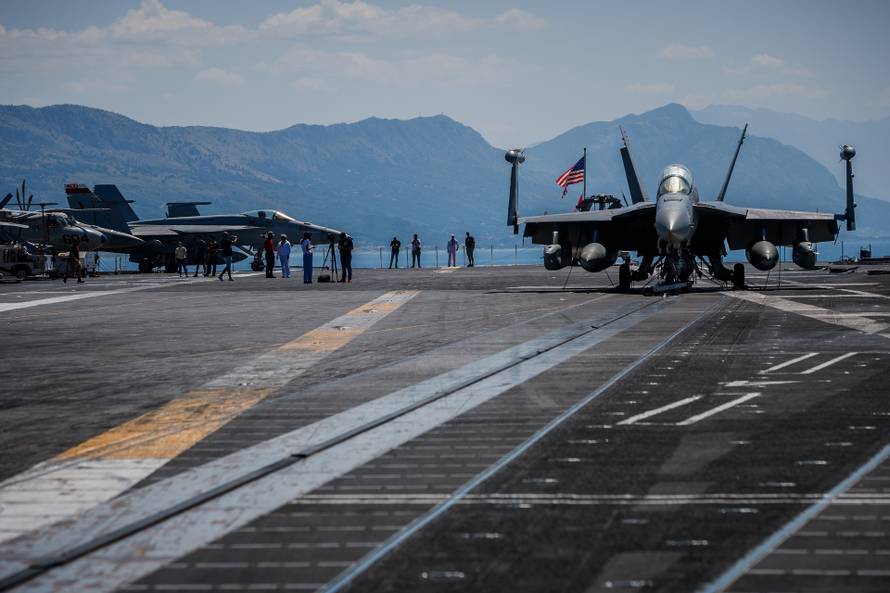 Posjetili smo američki nosač zrakoplova USS Gerald R. Ford koji je u jutarnjim satima stigao u Split