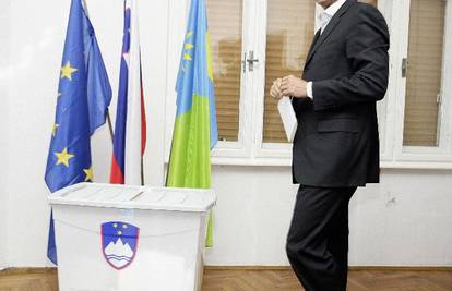 SDS Janeza Janše gubi od Pahorovih socijademokrata