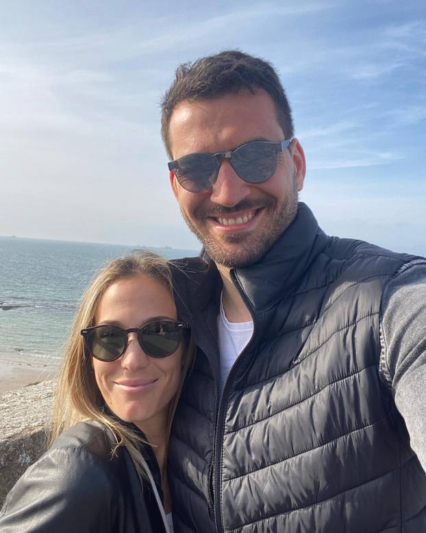 FOTO Zadarska tenisačica i bivši košarkaš Cibone objavili zaruke