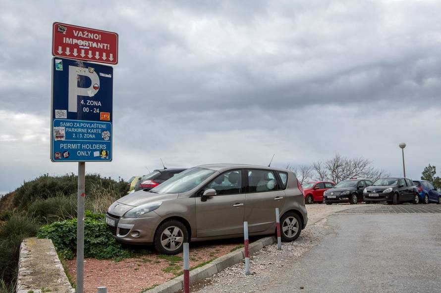 Počinje sezona, cijene idu gore: Skuplja hrana, piće, cestarine...