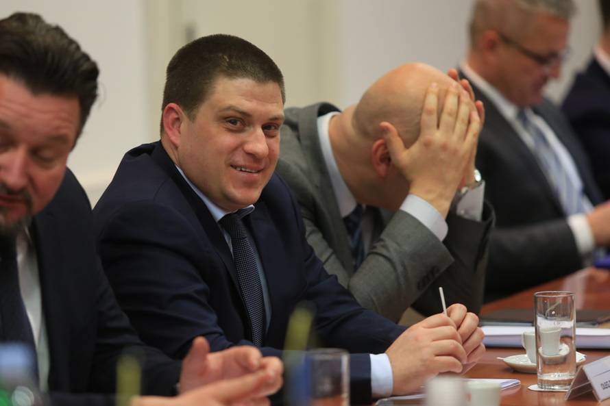 'Ne razmišljamo o prekidu,  s SDSS-om dobro surađujemo'