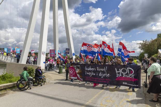Osijek: Održan je  Hod za život