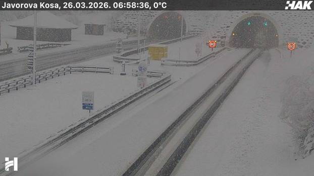 FOTO SNIJEG ZAMEO CESTU Evo kako izgleda A6 Zagreb - Rijeka