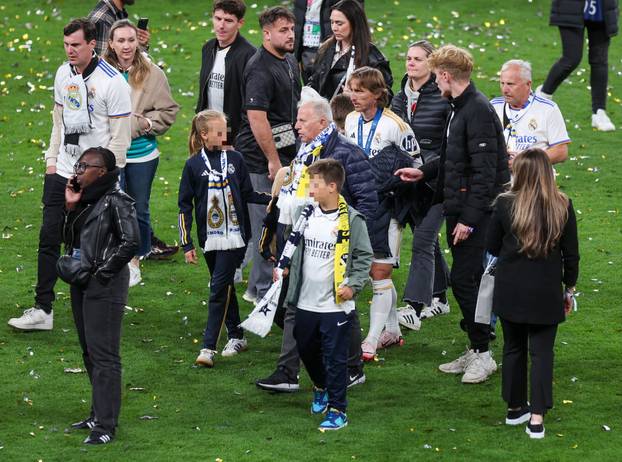 FOTO Tata, opet si prvak: Evo kako je Modrić slavio s obitelji