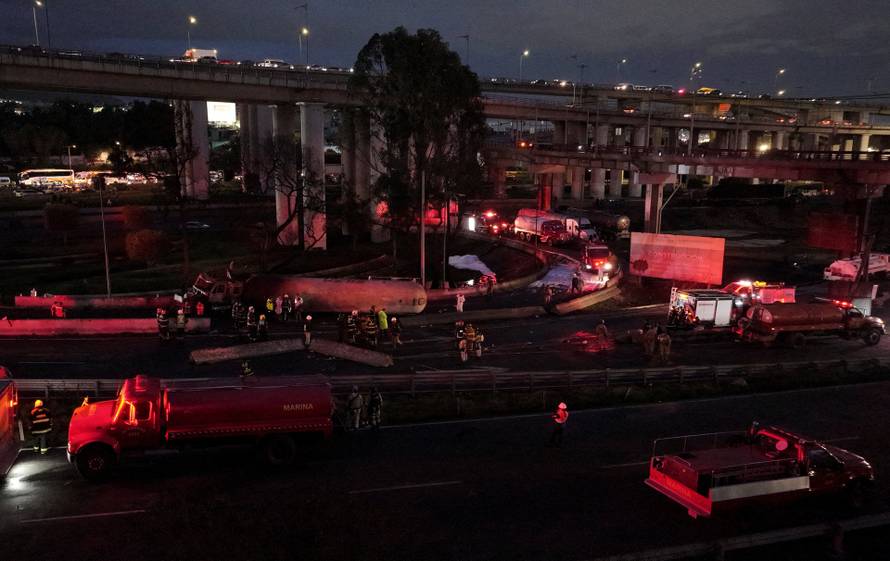 Gas tanker explosion leaves multiple injured after overturning, in Mexico City
