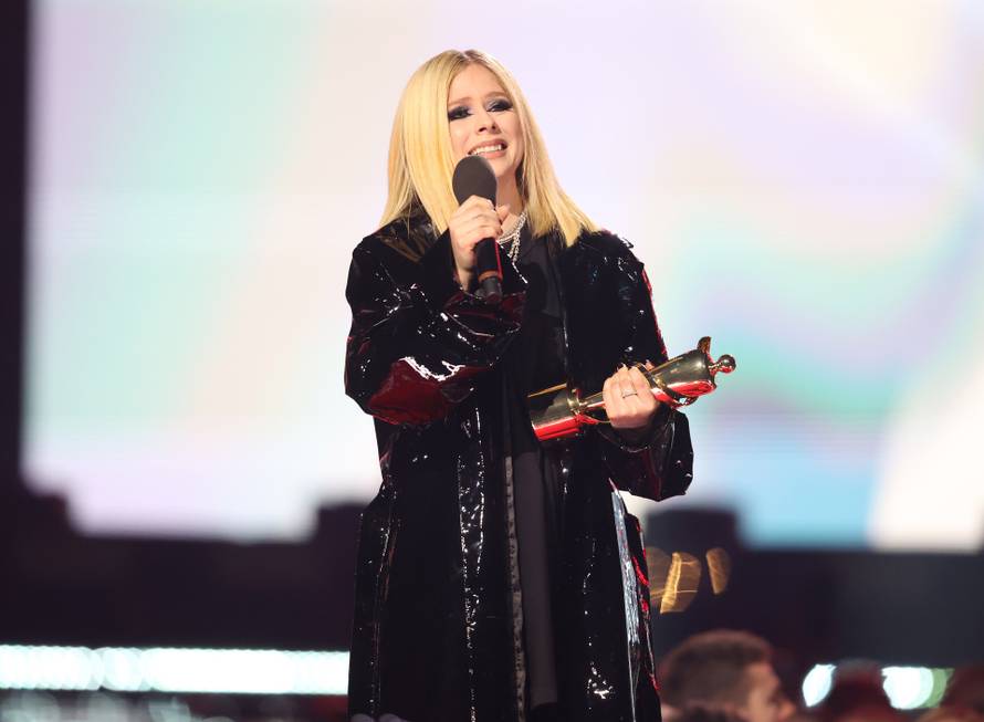 Po prvi put stiže u Hrvatsku, a oko nje kruže bizarne teorije zavjere: 'To je njena dvojnica'