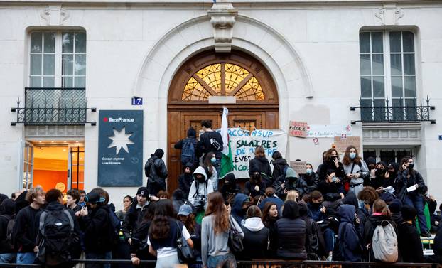 Nationwide day of strike and protests in France