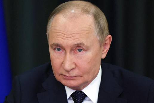 Putin poru&ccaron;io Trumpu: 'Rusija preispituje stav u mirovnim pregovorima nakon napada'