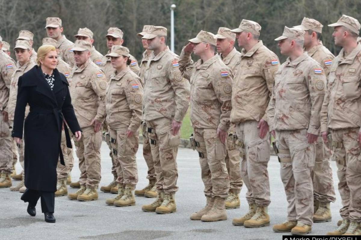 Kolinda ispratila 2. kontigent hrvatske vojske u Afganistan