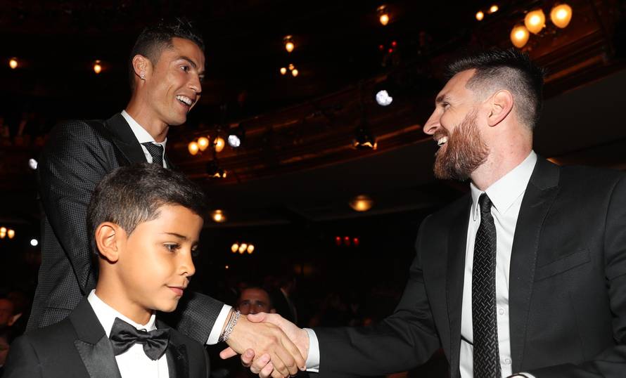 London: Luka Modri? ponovno je izabran u Fifinu idealnu mom?ad  