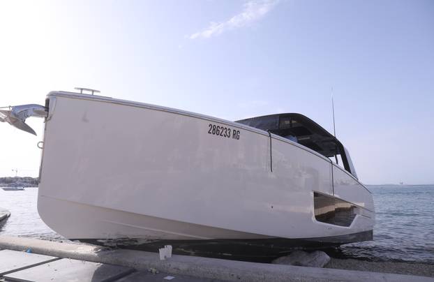 Split: Pomorska nesreća na Matejuški, gliser se nasukao u punoj brzini