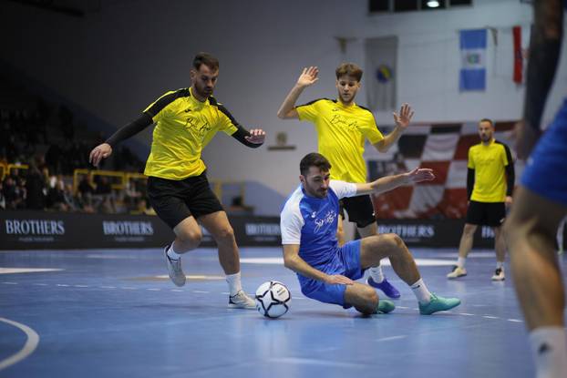 Ljubuški: Zoran Mamić zaigrao na humanitarnom malonogometnom turniru 4 kafića