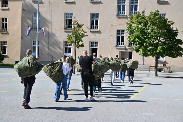 FOTO Pogledajte buduće vojnike i vojnikinje Hrvatske vojske