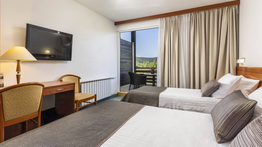 Planirate posjet Plitvicama? Iskoristite pakete s uključenom ulaznicom i popustima