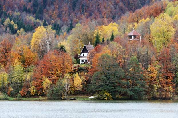 Delnice: Boje jeseni u Gorskom kotaru