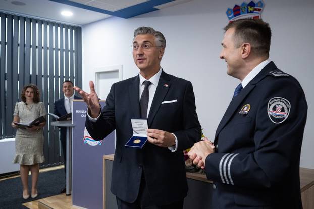 GP Bregana: Premijer Plenković na svečanosti obilježavanja Dana carinske službe