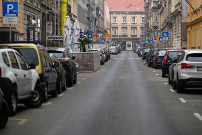 FOTO  Zagrebačke ulice bile su potpuno prazne na božićno jutro