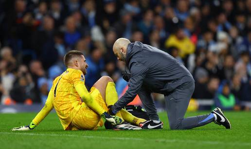 Golman Spursa slomio je nogu usred utakmice s Manchester Cityjem i sačuvao praznu mrežu!