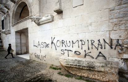 Pošarao Dioklecijanovu palaču: Mladića (29) uhitili u Gračacu