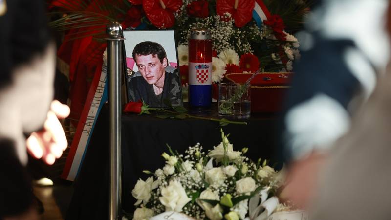 Užasno vrijeđao Nicoliera, pisao o NDH 2.0, objavio montažu Penave. Sad tvrdi da se ne sjeća