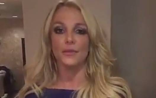 Britney je kišobranom napala fotografa, Gibson vrijeđao sve