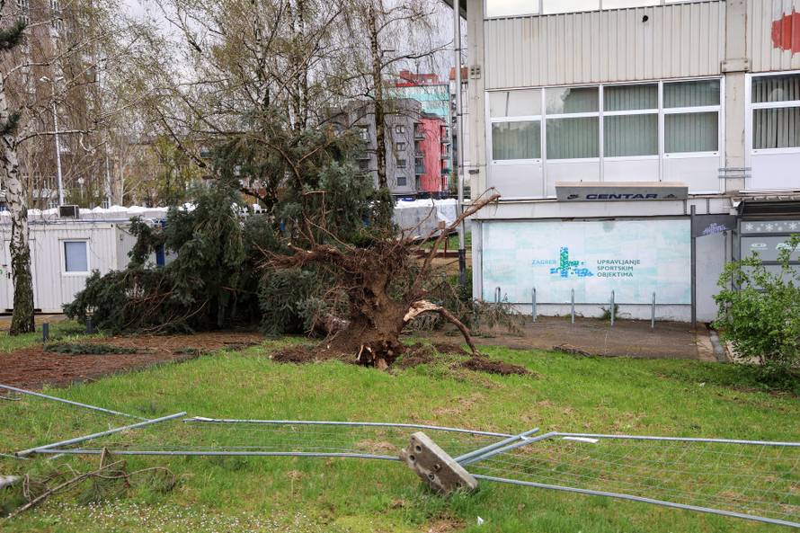 Zagreb: Dom sportova koji se obnavlja oštećen u snažnom nevremenu