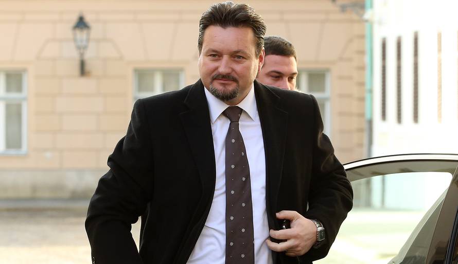 Ministar graditeljstva: Ukinut ćemo certificiranje apartmana